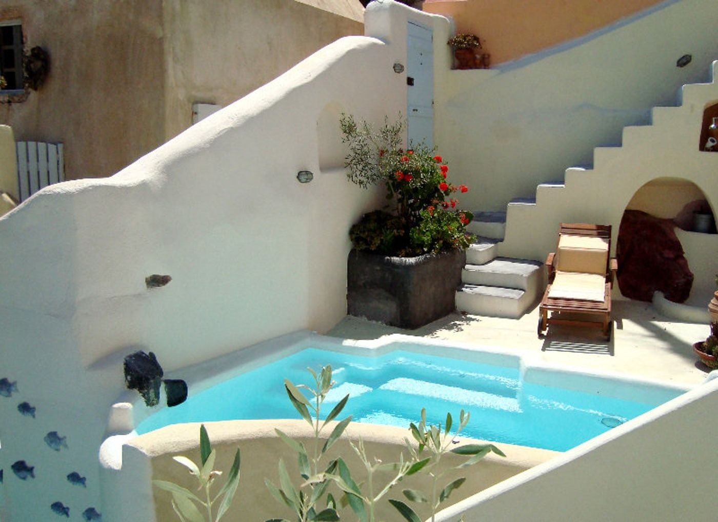 Timedrops-Santorini-Pool-5