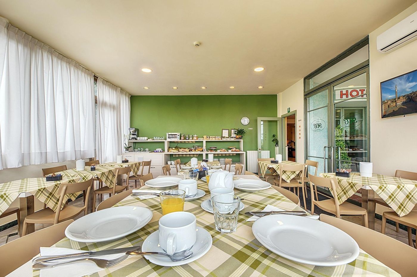 Castello-Restaurant-11