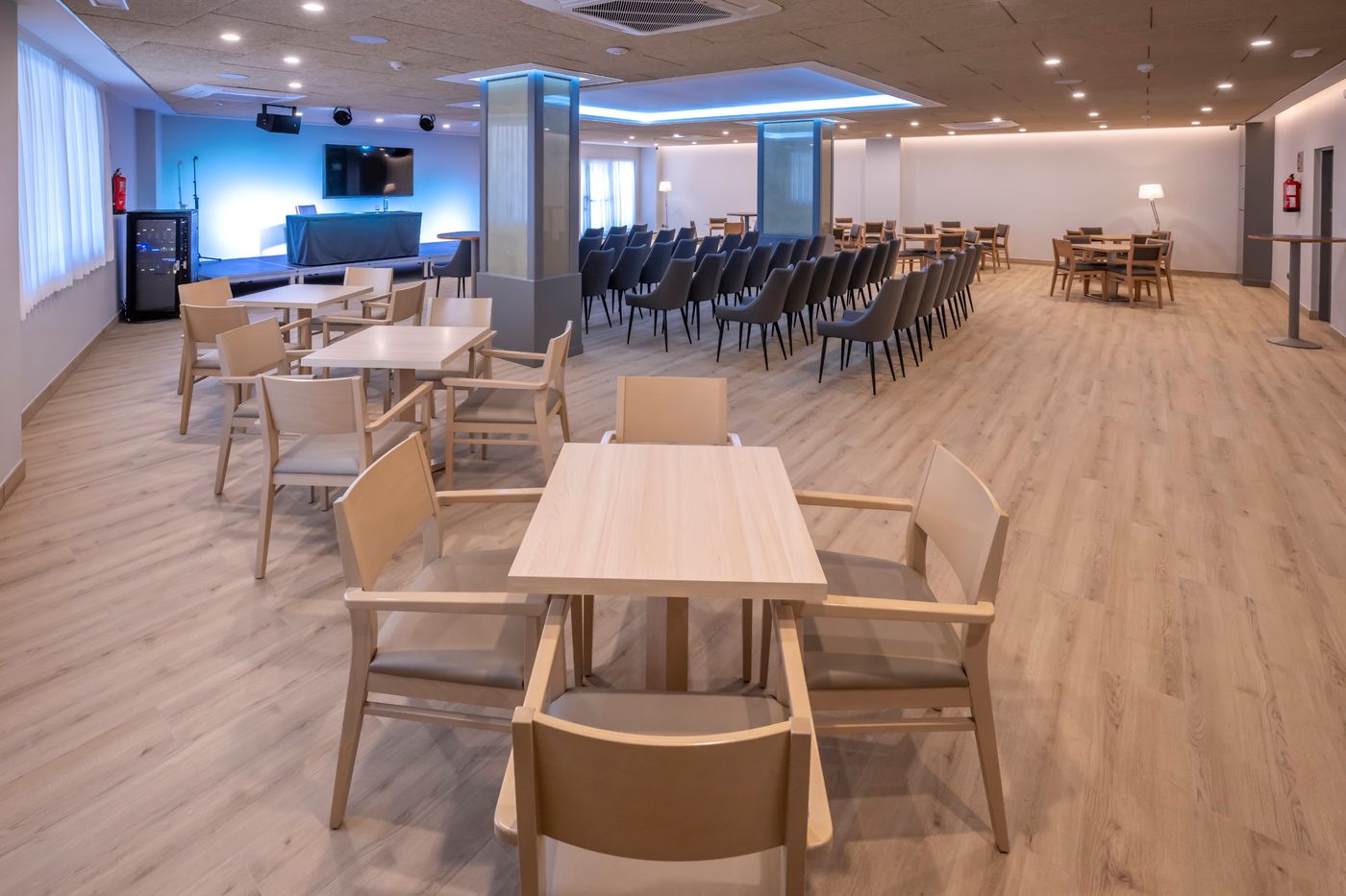 4R-Playa-Park-Conferences-52