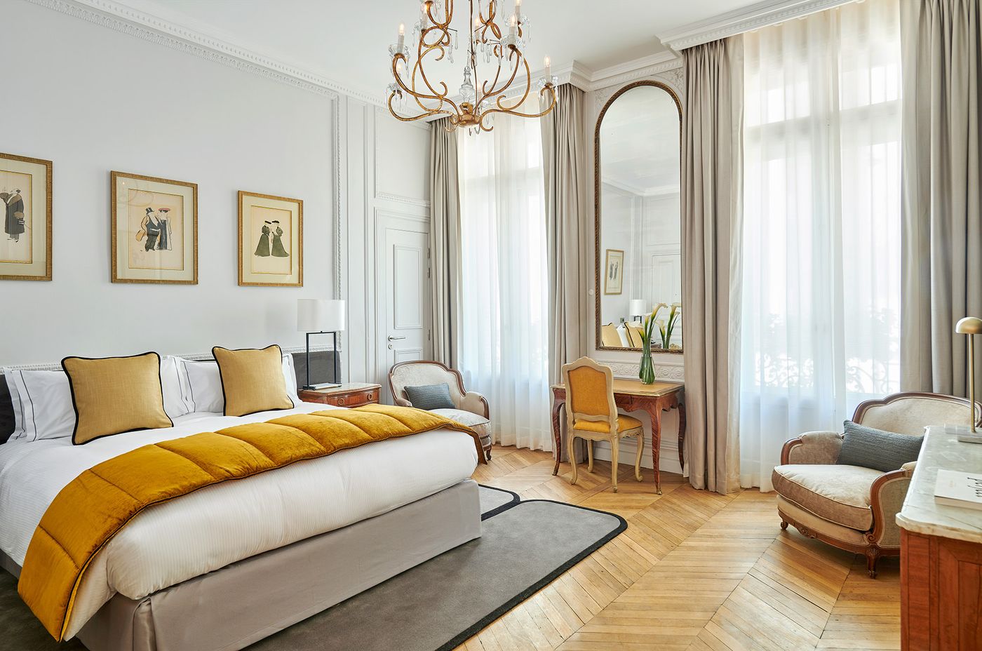 Hotel-Lancaster-Paris-Champs-Elysees-Room-11