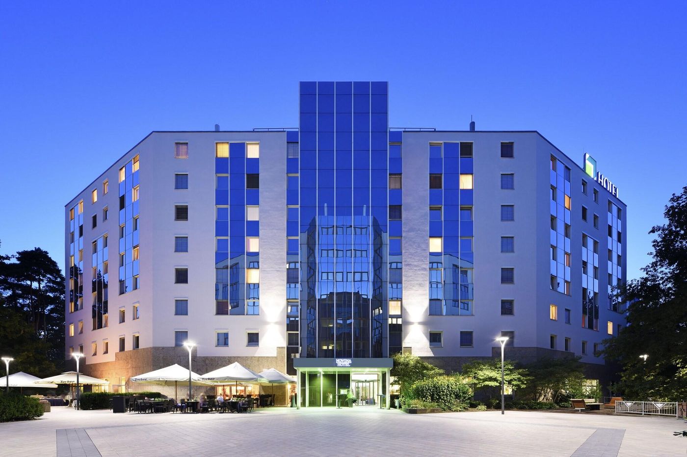 Novina Sudwestpark Hotel-Germany-NURNBERG-General view-4