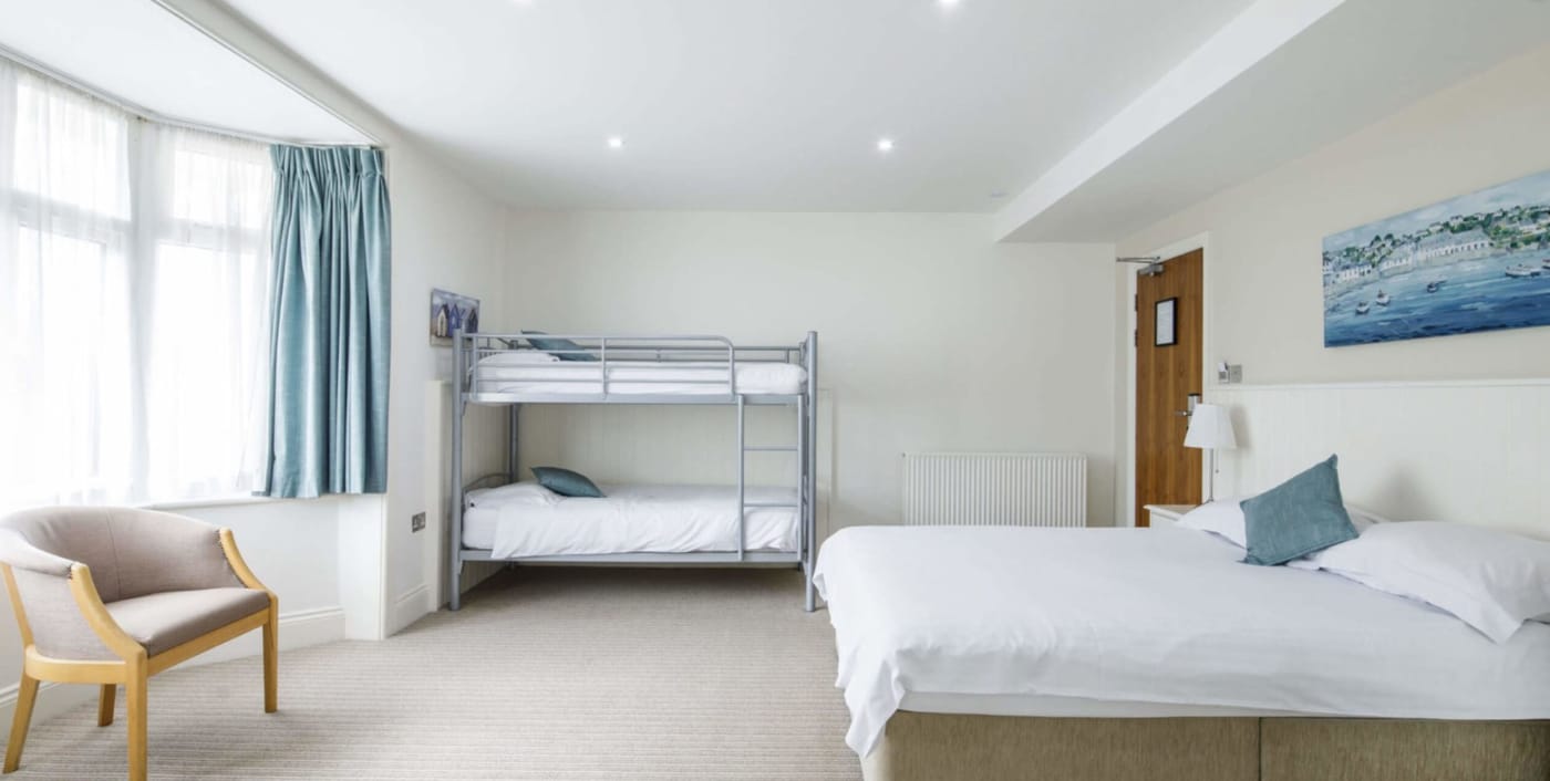 Ommaroo-Hotel-Room-7