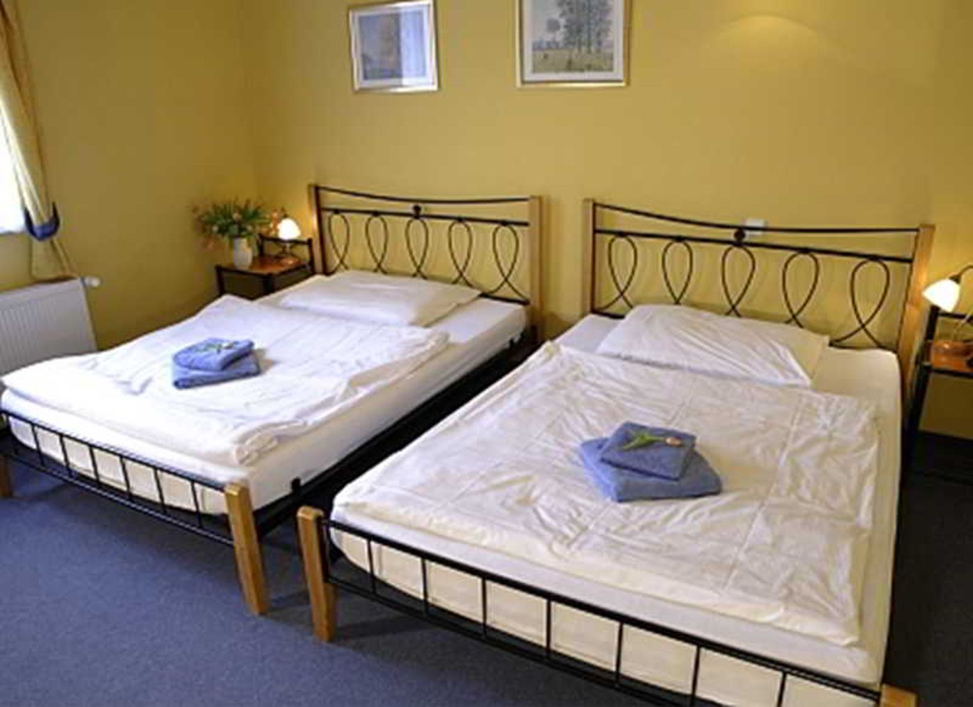 Boston-Czech Republic-KARLOVY VARY-Room-7