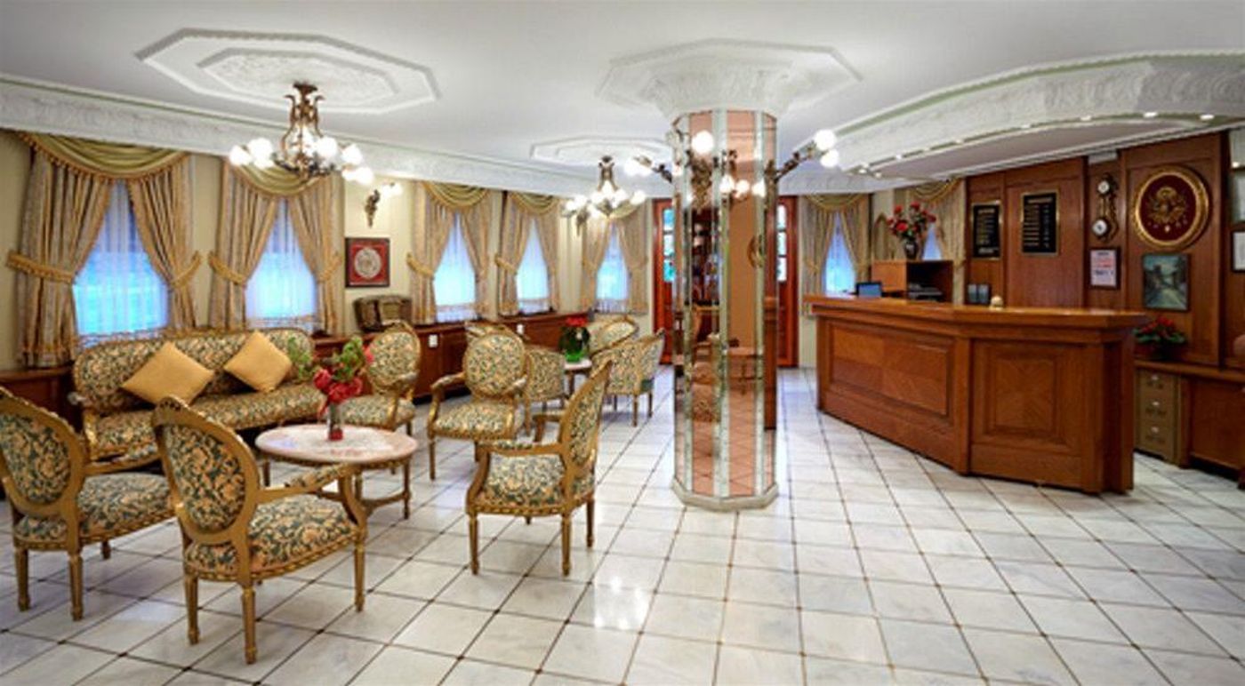 Valide Sultan Konagi-Turkey-ISTANBUL-Lobby-2