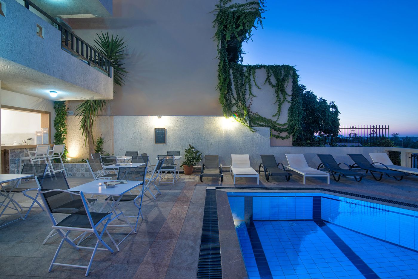 Villa-Elite---Adult-Only-Bar-3