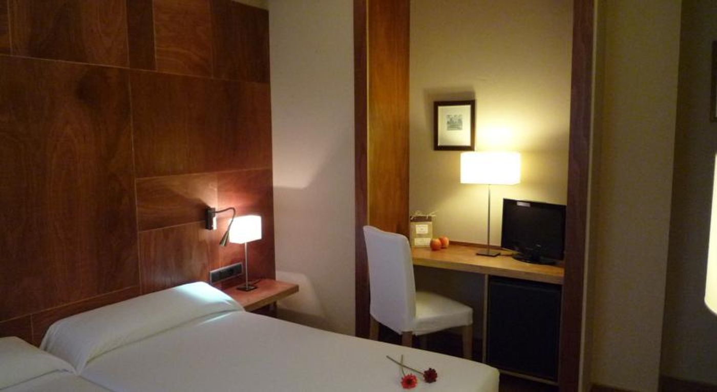 Picos de Europa-Spain-ARENAS DE CABRALES-Room-8