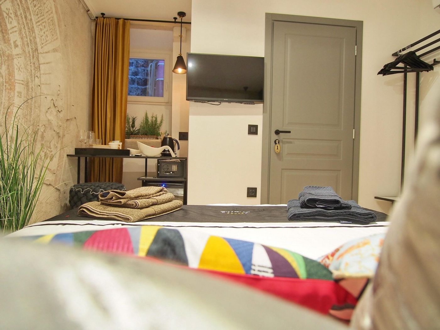 La-Vita-E-Bella-Ii-Room-23