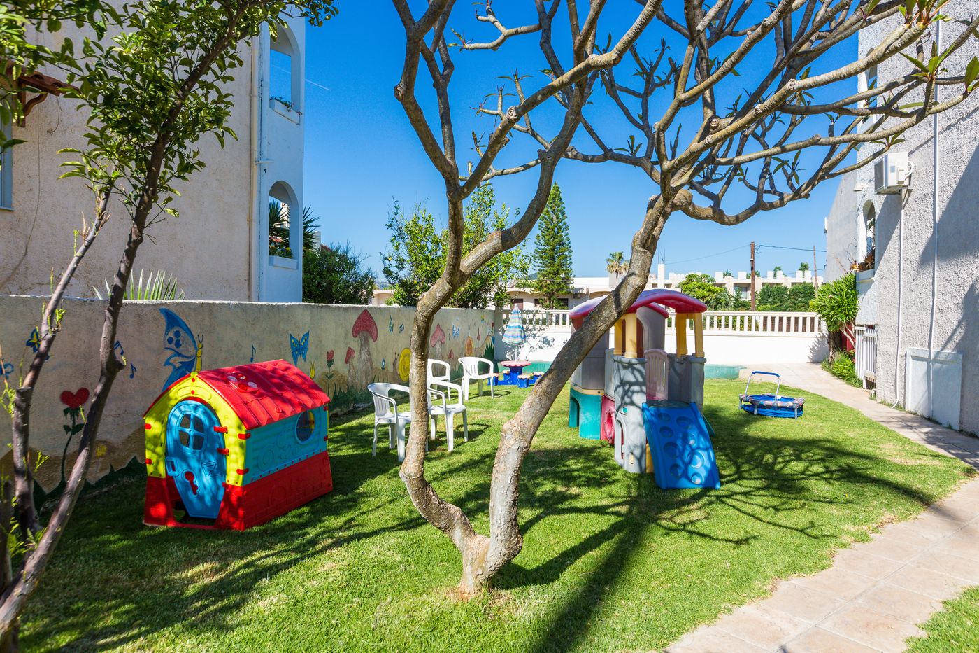 Trefon-Hotel-Apartments-Sports-and-Entertainment-56