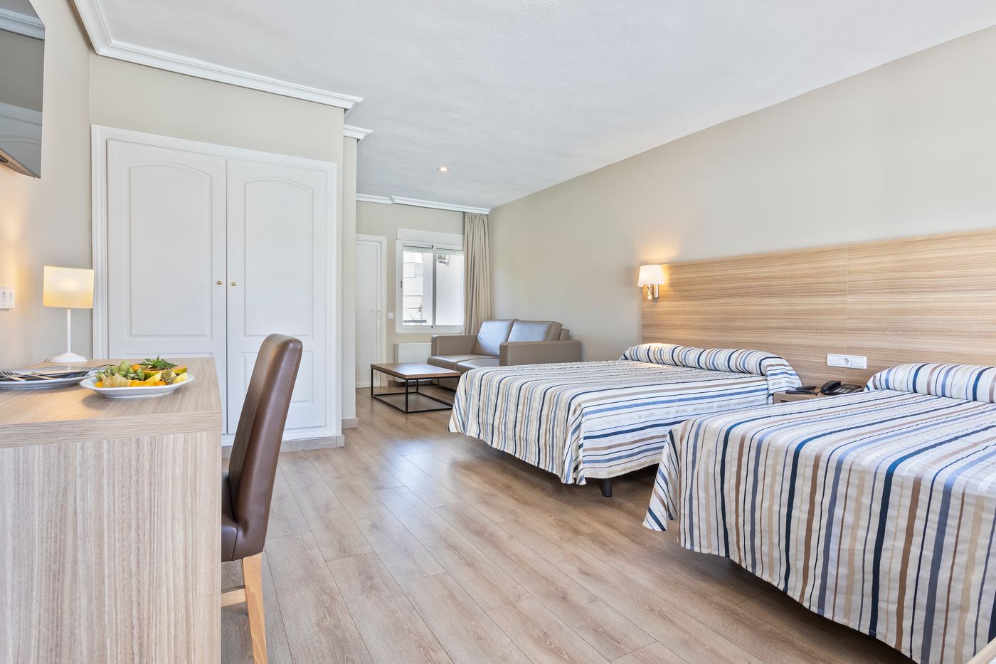 Osuna-Feria-Madrid-Room-8