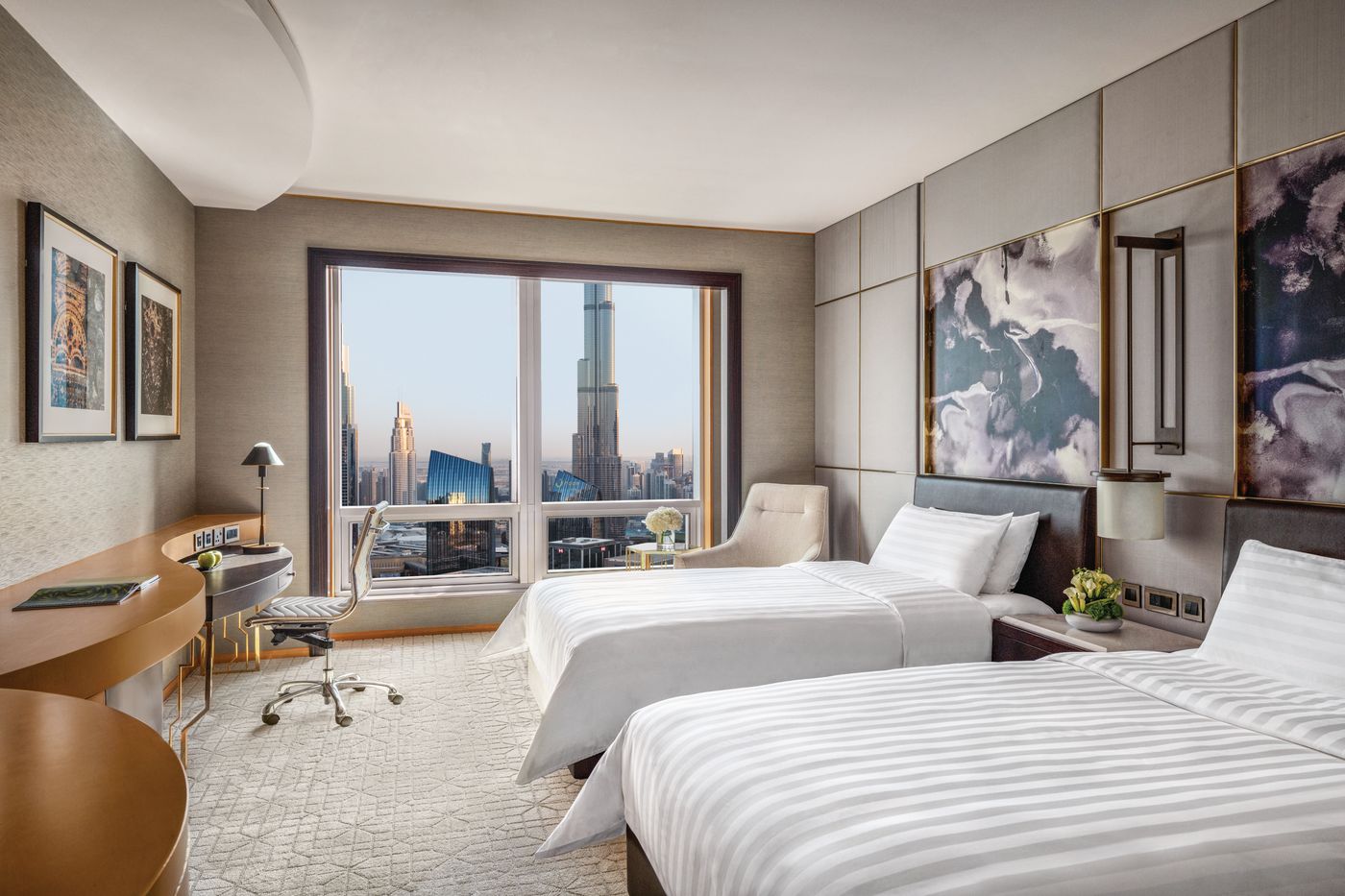 Shangri-la-Hotel-Dubai-Room-21