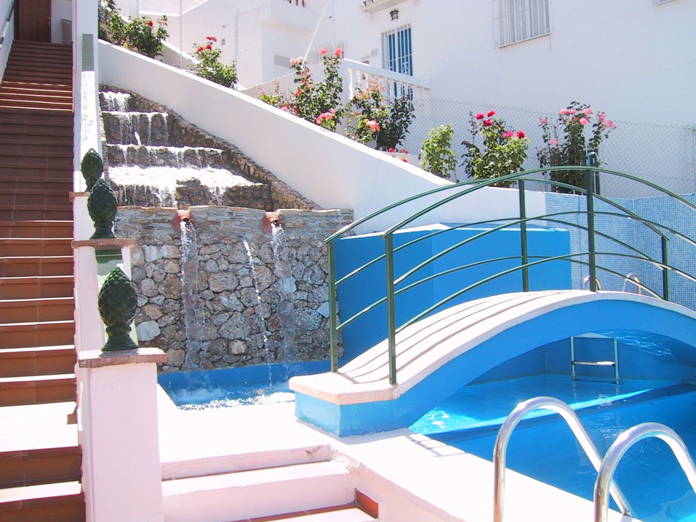 Jose-Cruz-Playa-Burriana-Pool-1