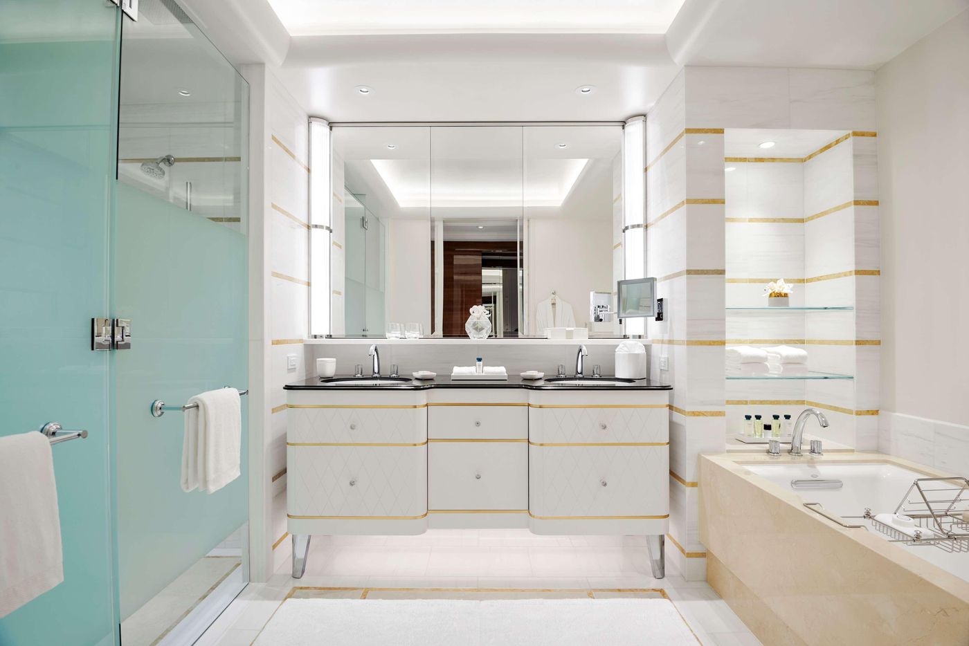 Waldorf-Astoria-Beverly-Hills--CA-Room-47