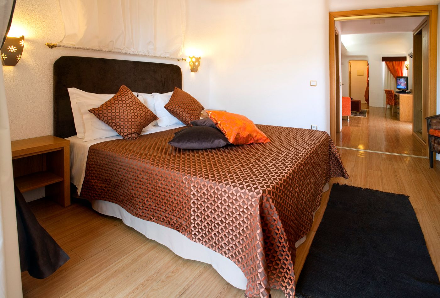 Alcazar-Hotel-Room-19