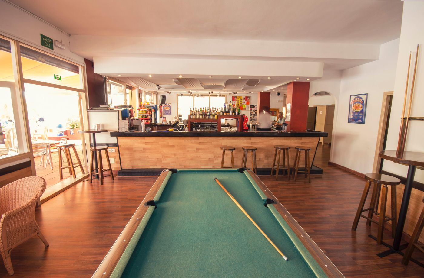 AzuLine-Apartamentos-Sunshine-Bar-18