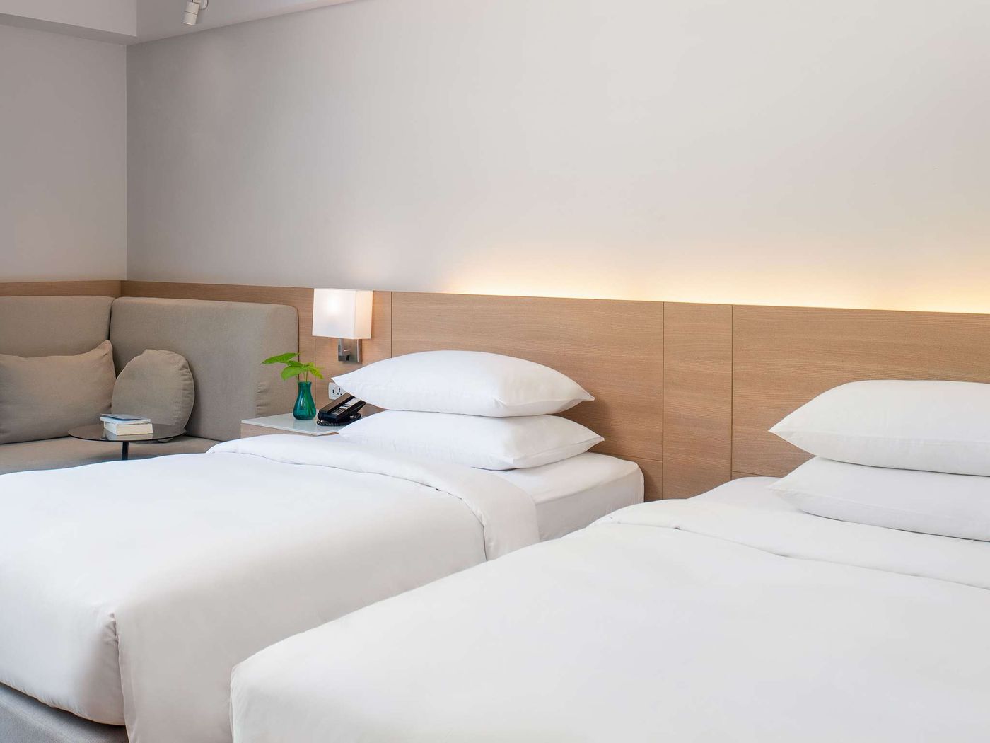 Andaman-Beach-Hotel-Phuket-Handwritten-Collection-Room-36