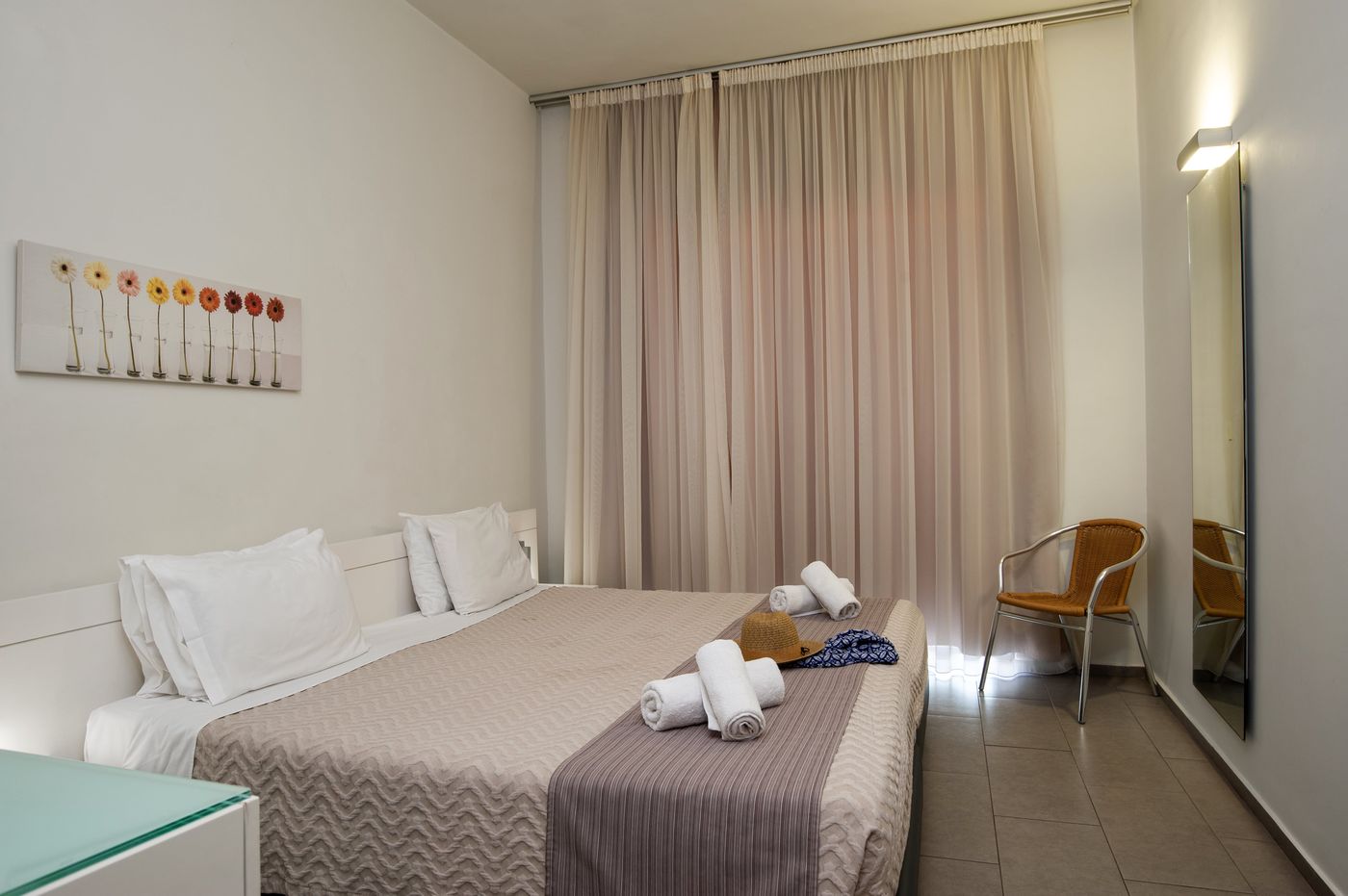 Atlantis-City-Hotel-Room-3