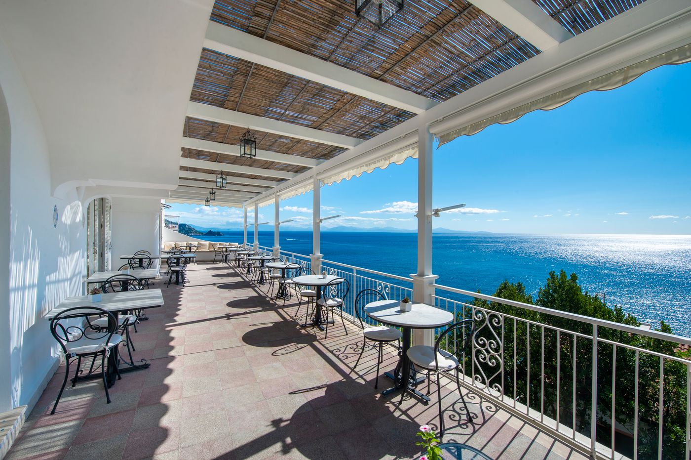 Maresca-Hotel-Praiano-General-view-63