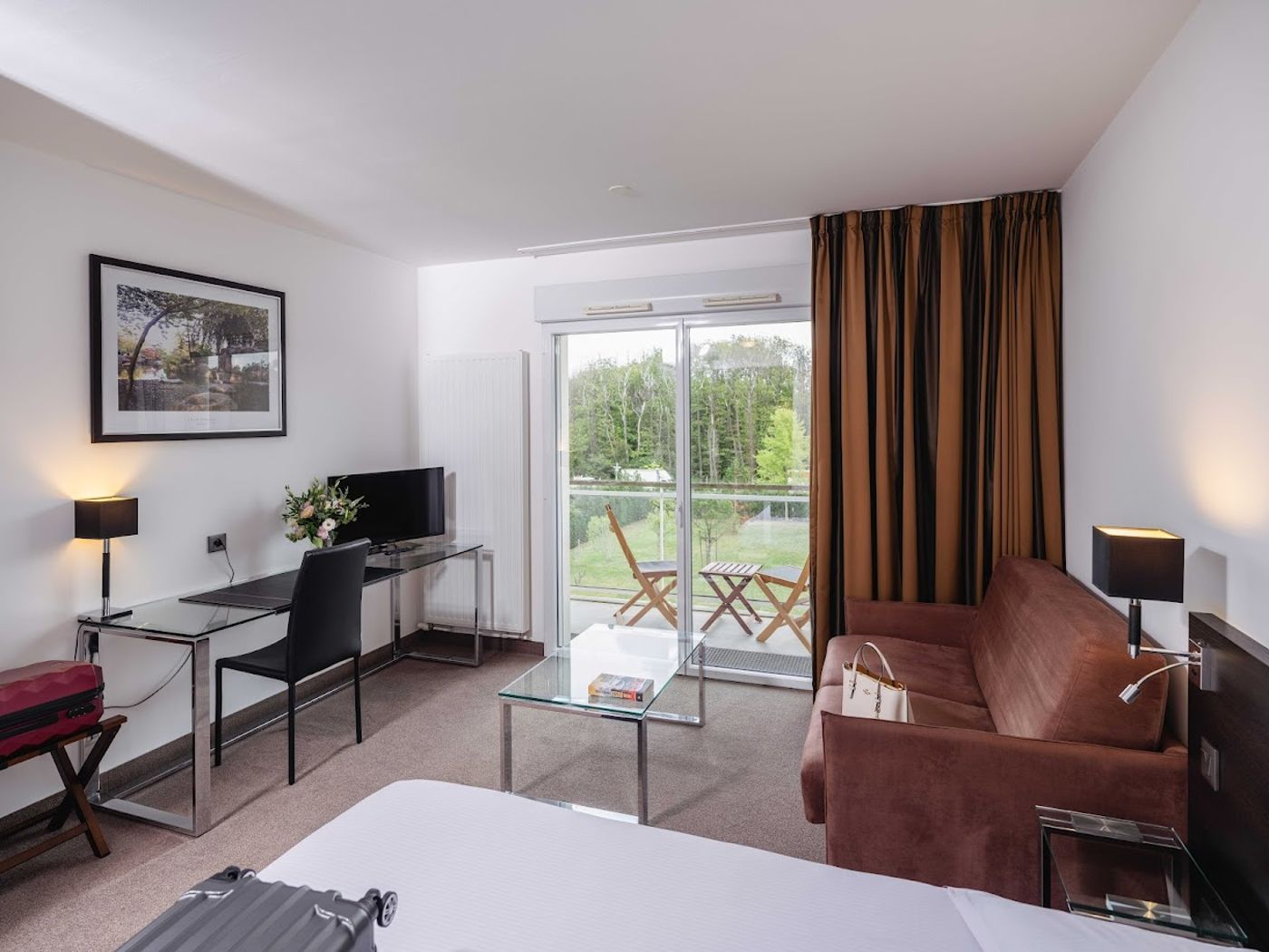 Westotel Life Nantes Carquefou-France-CARQUEFOU-Room-8