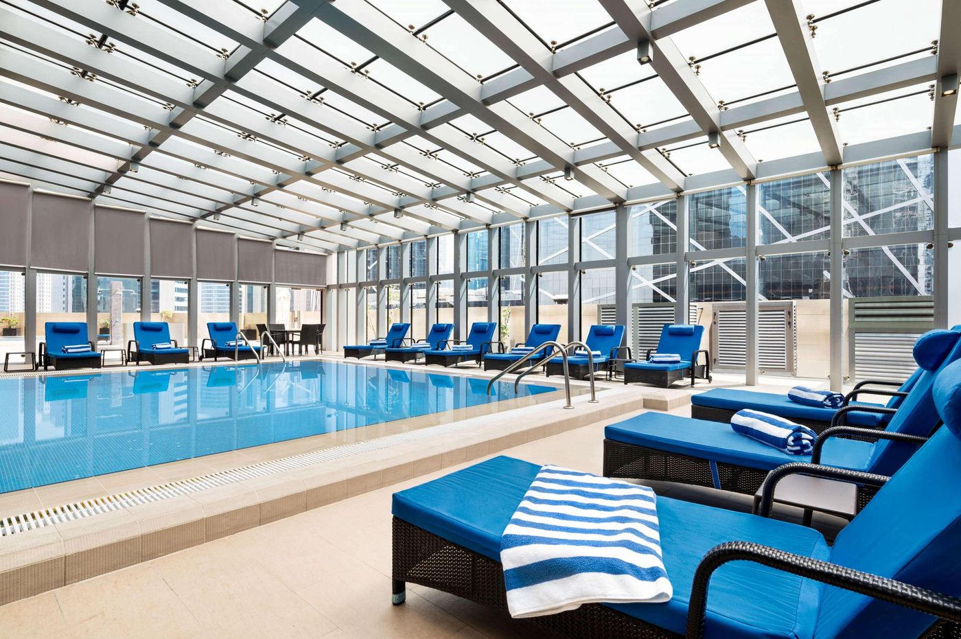 Wyndham-Doha-West-Bay-Pool-37