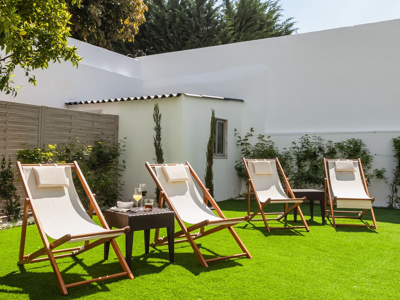 Vila-Garden-Guesthouse-Terrace-48