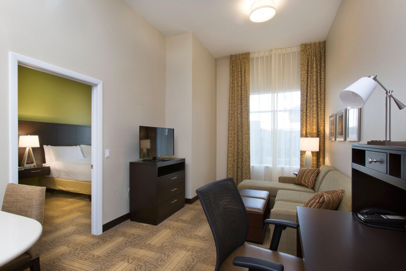 Staybridge Suites Orlando at SeaWorld, an IHG hote-United States-Orlando-Room-10