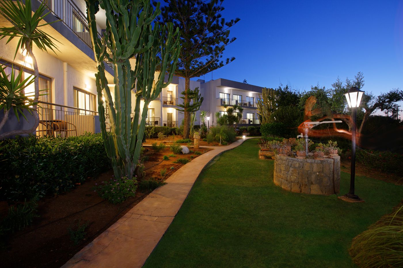 Oasis-Hotel-General-view-8