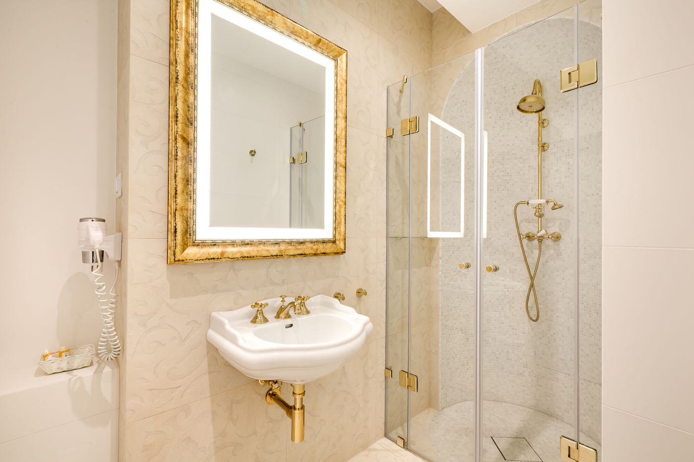 Wit-Stwosz-Hotel-Room-26