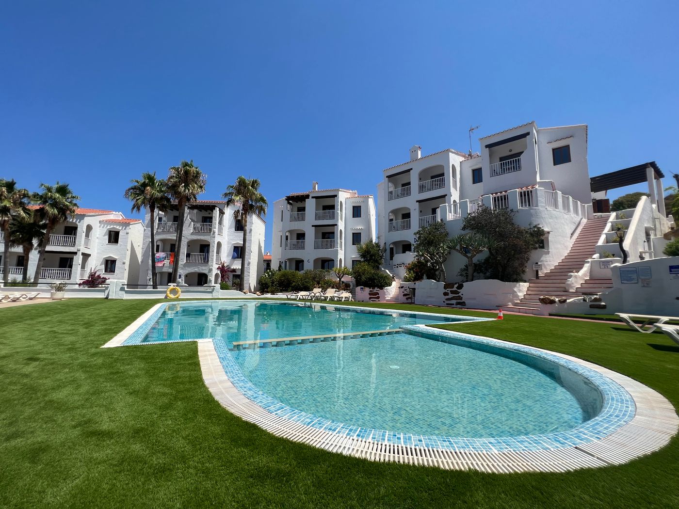 El-Bergantin-Menorca-Club-Pool-1