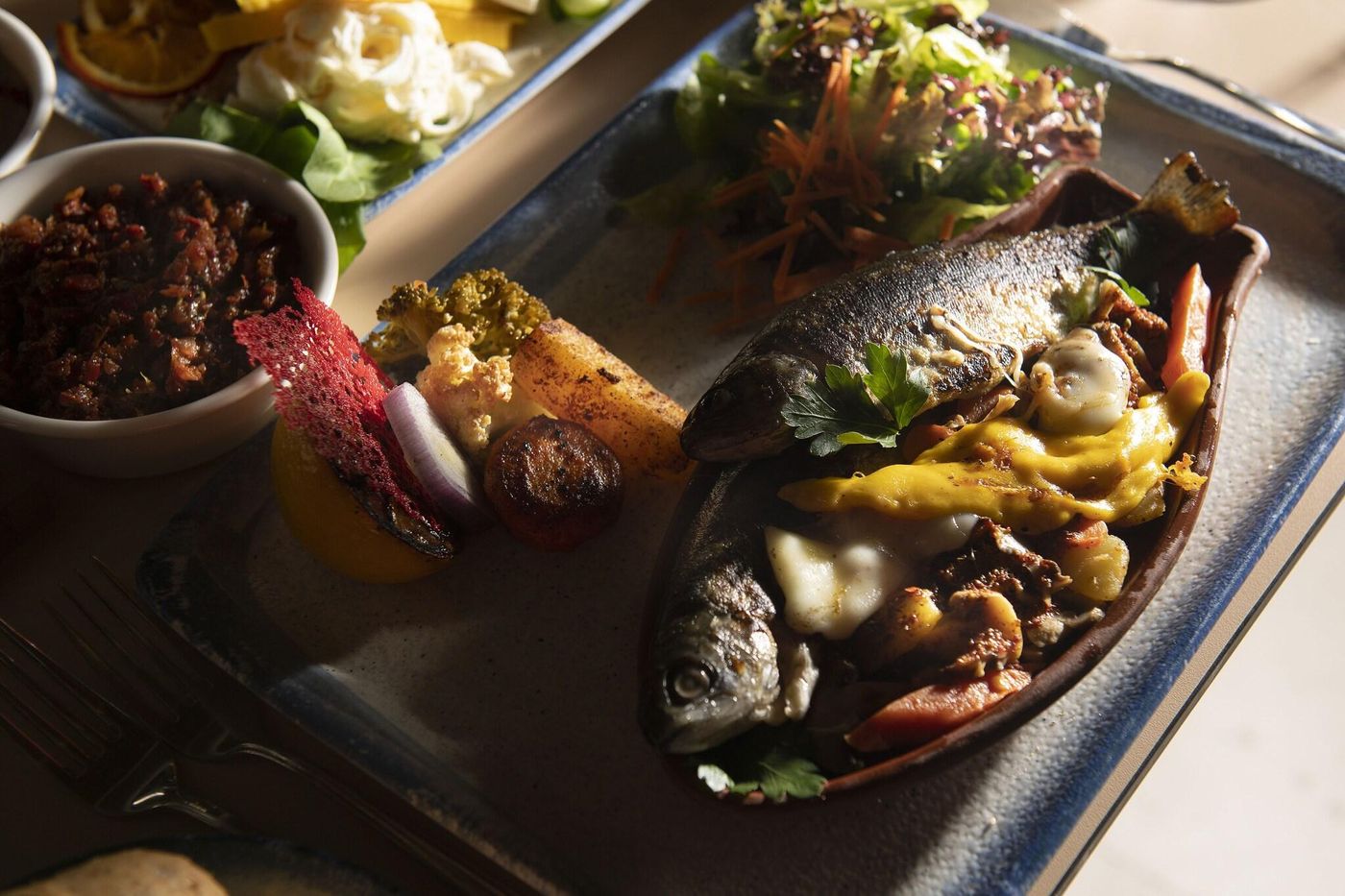 Side-Premium-Restaurant-25