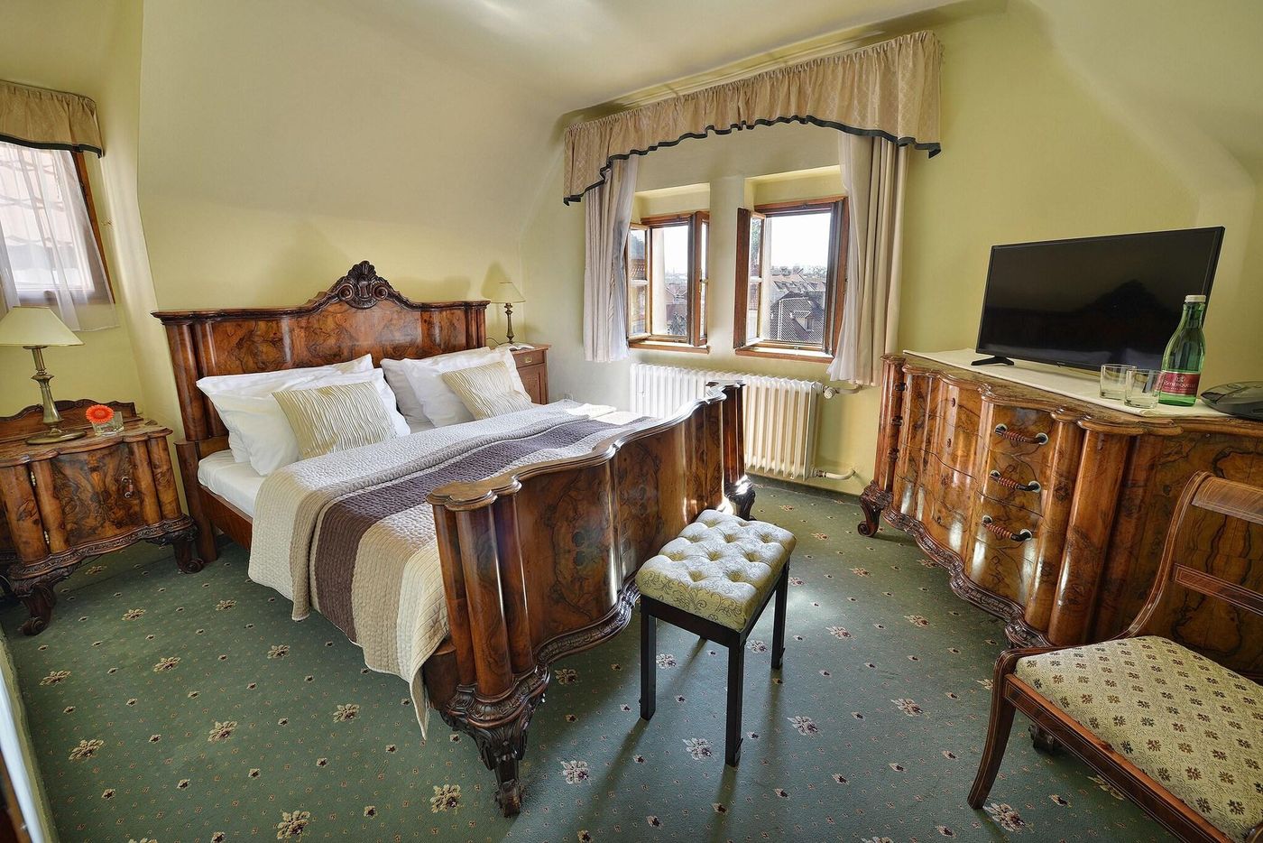 U-Tri-Pstrosu-Room-22