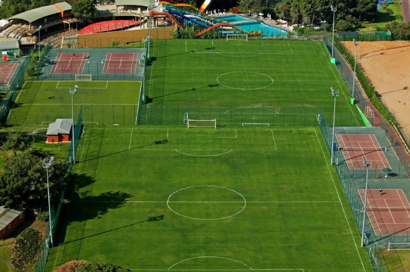 Sueno-Hotels-Beach-Side-Sports-and-Entertainment-48