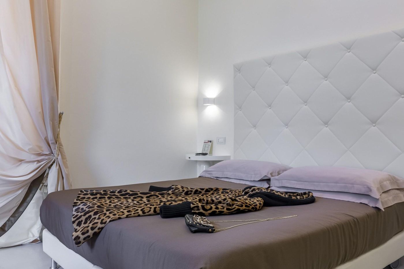 Columbia-Charming-Spa-Room-63