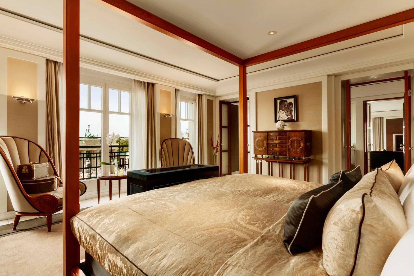 Adlon-Kempinski-Berlin-Room-32