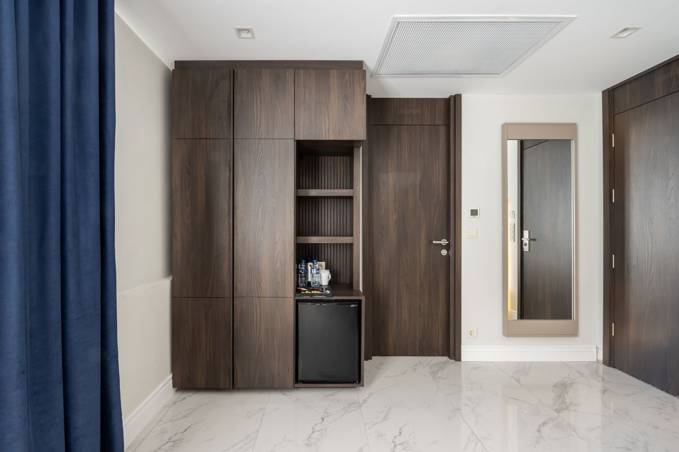 Noble-Pangalti-Room-27