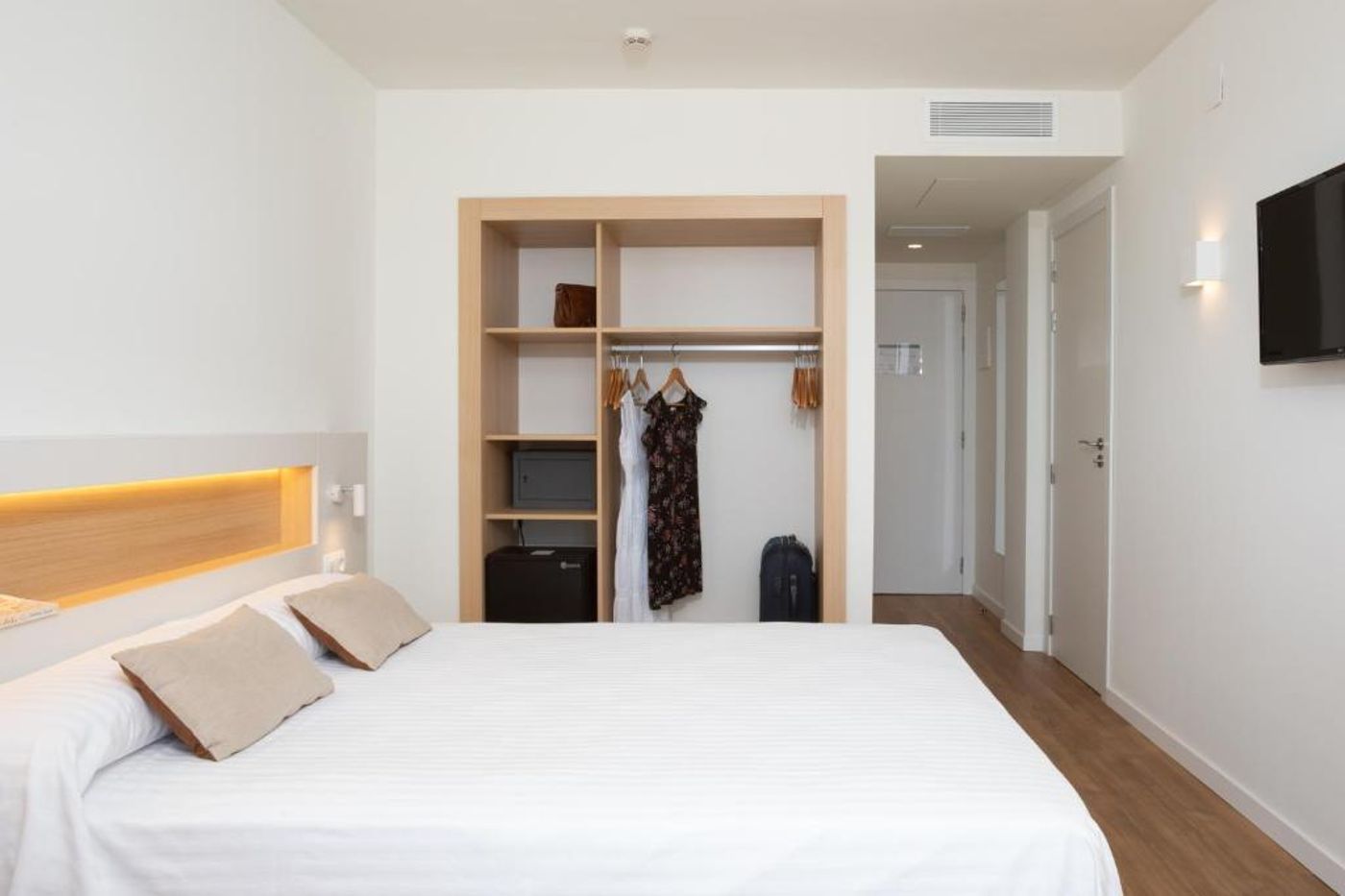 Prestige-Sant-Marc-Room-26