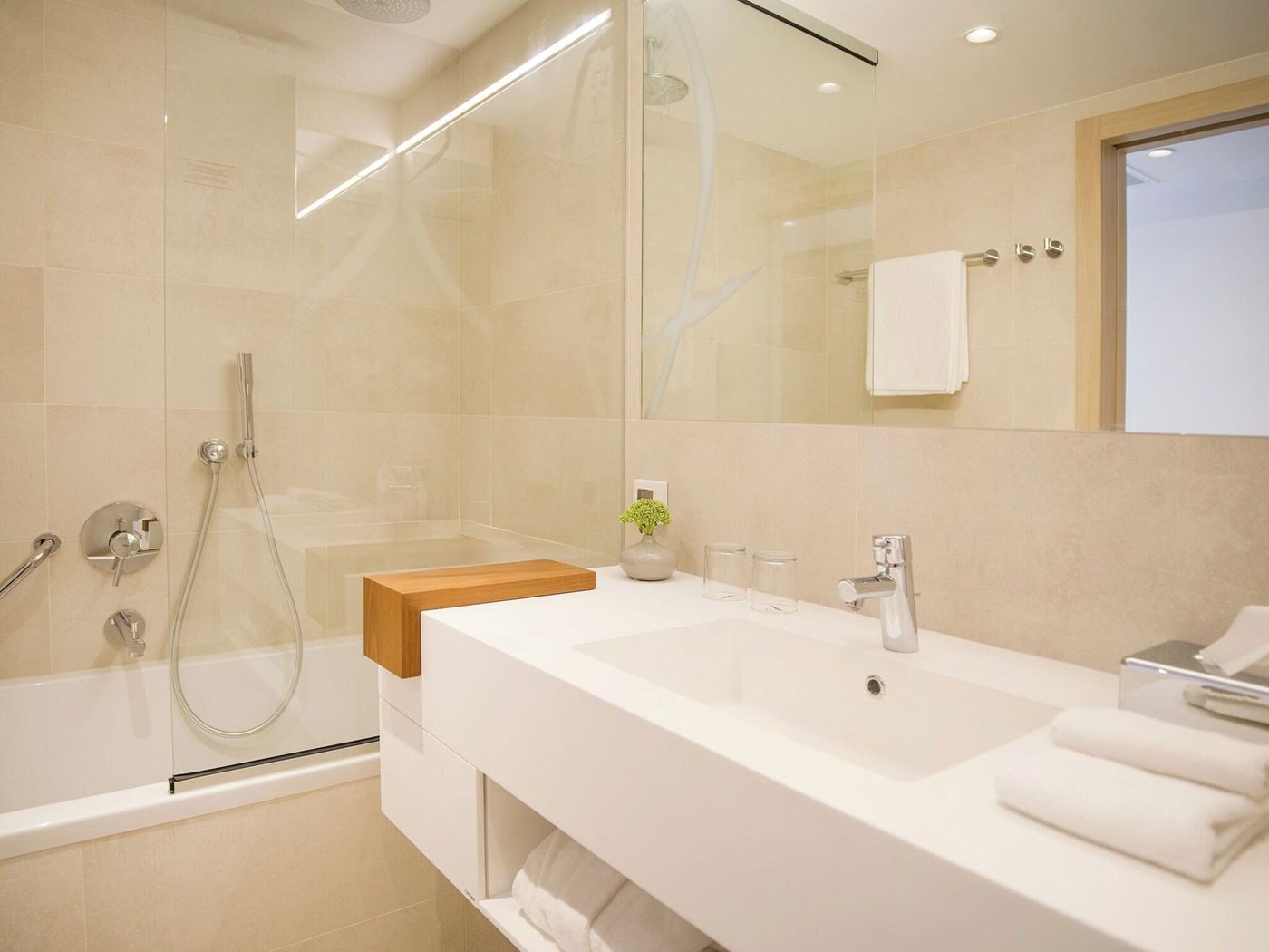 Kompas-Hotel-Room-27