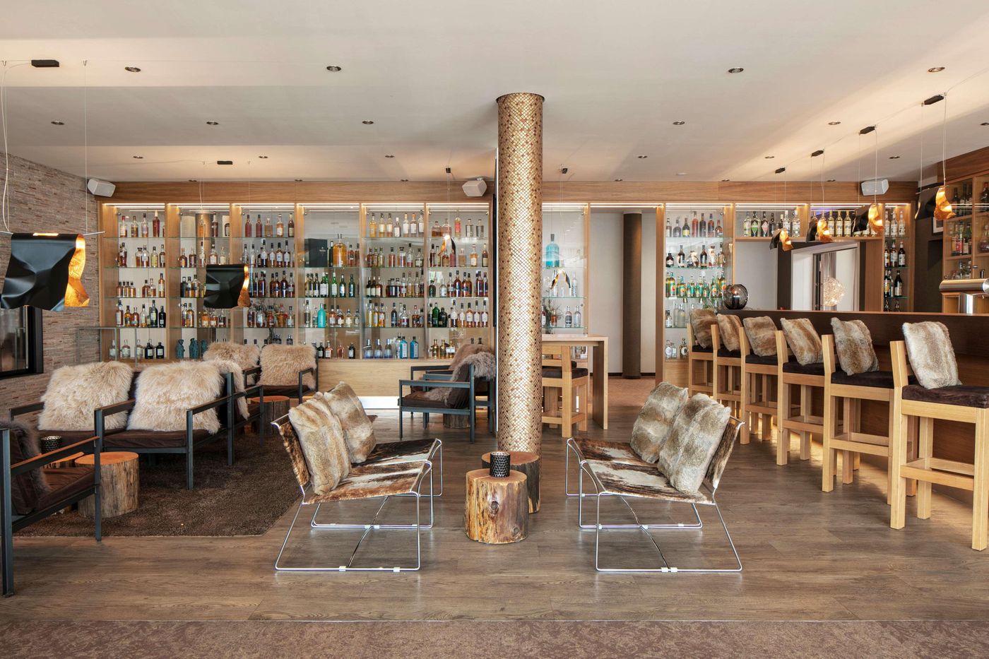 Best Western Plus iO Hotel - Germany - Schwalbach - Bar - 1