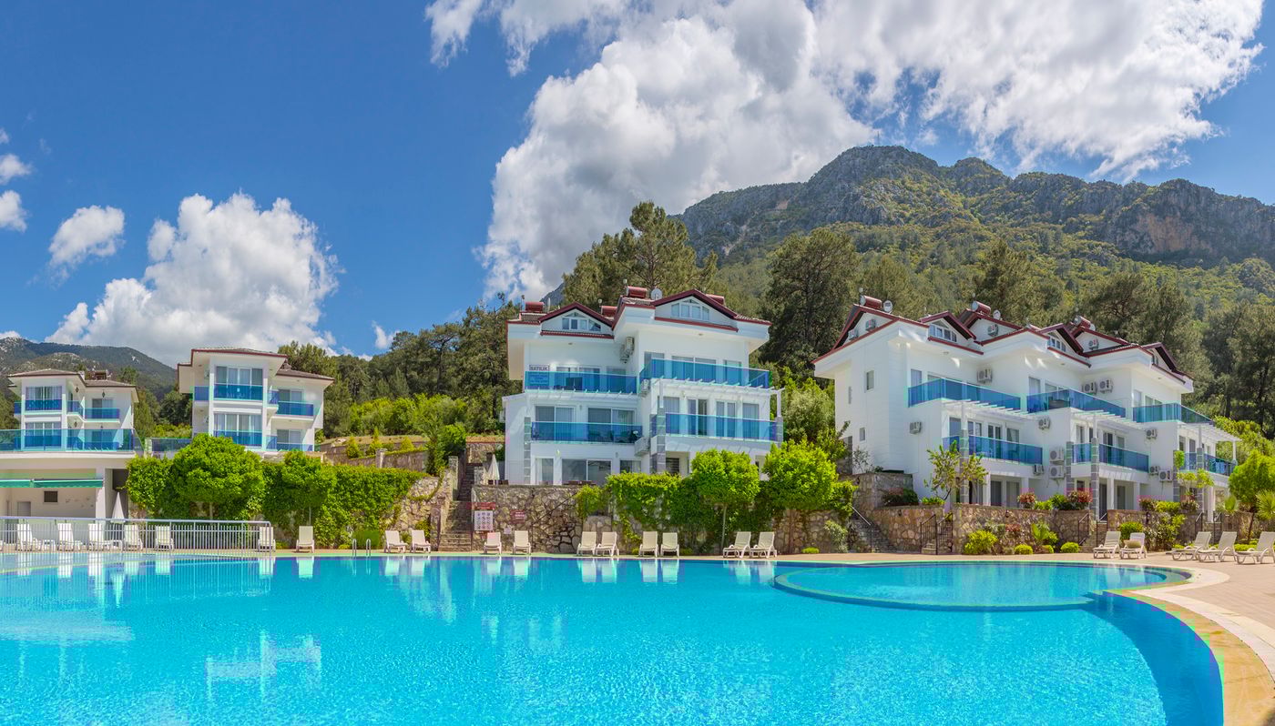 Orka Royal Hills Apartments 