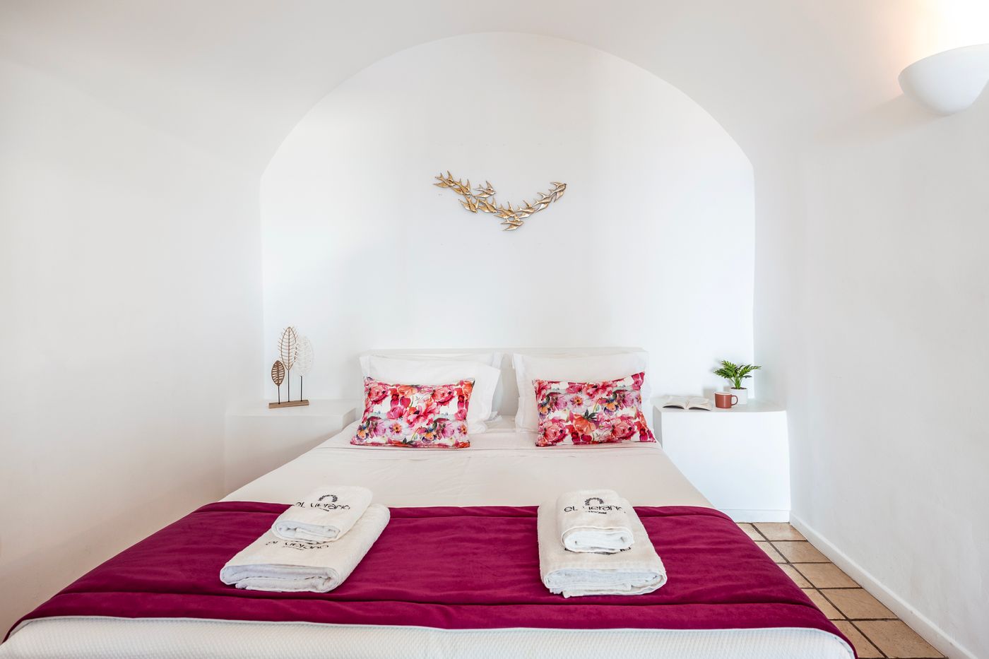 El-Verano-Collection-Santorini-Room-33