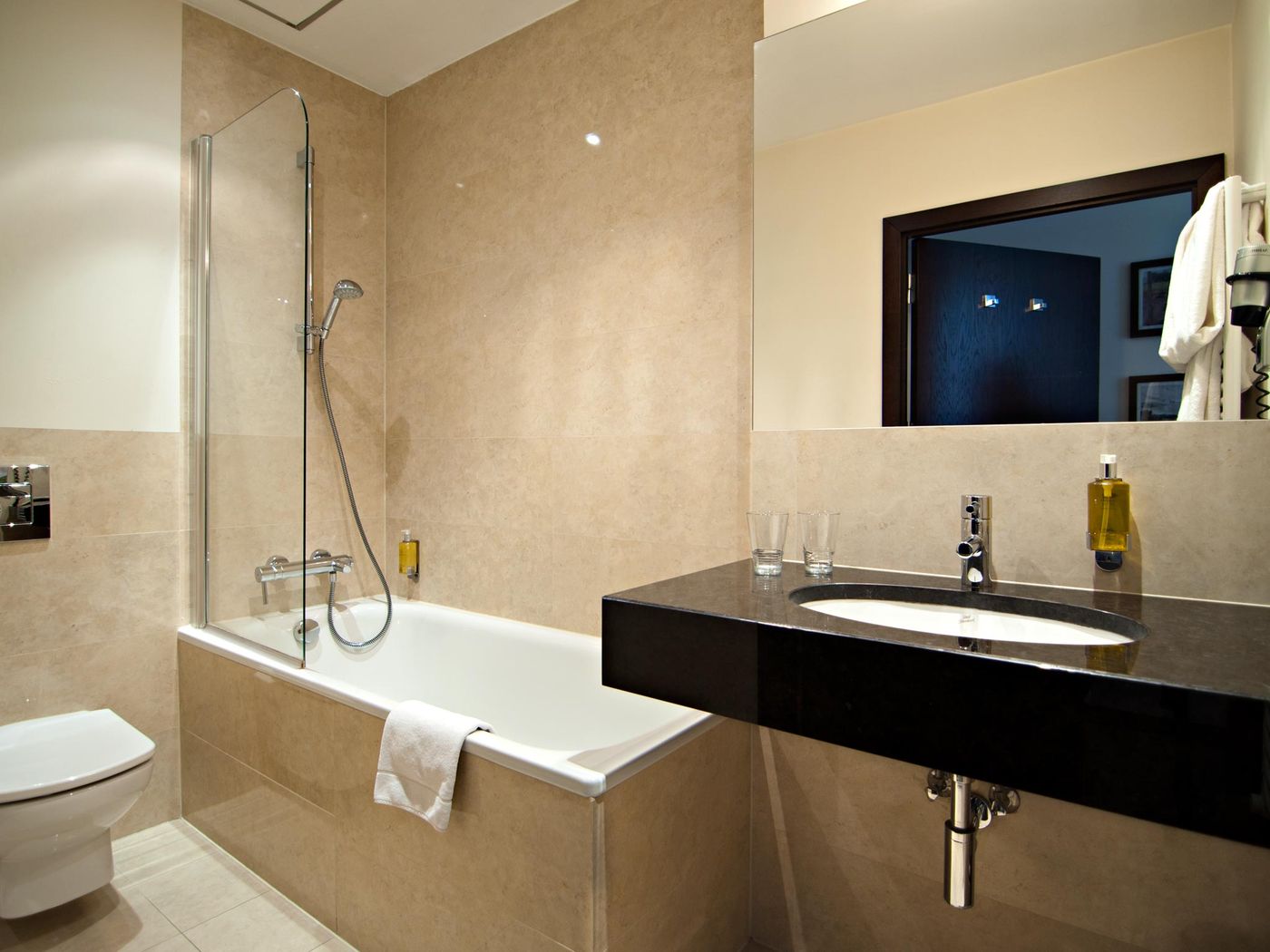 Europeum-Poland-WROCLAW-Room-10