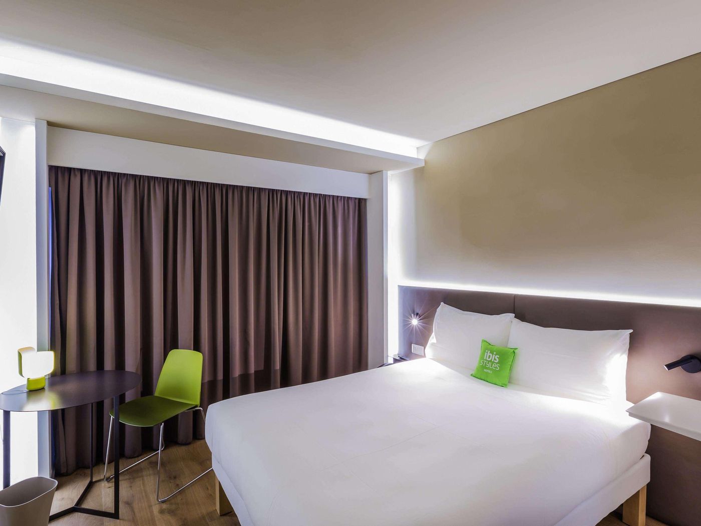 ibis-Styles-Lisboa-Centro-Marqu-s-de-Pombal-Room-30