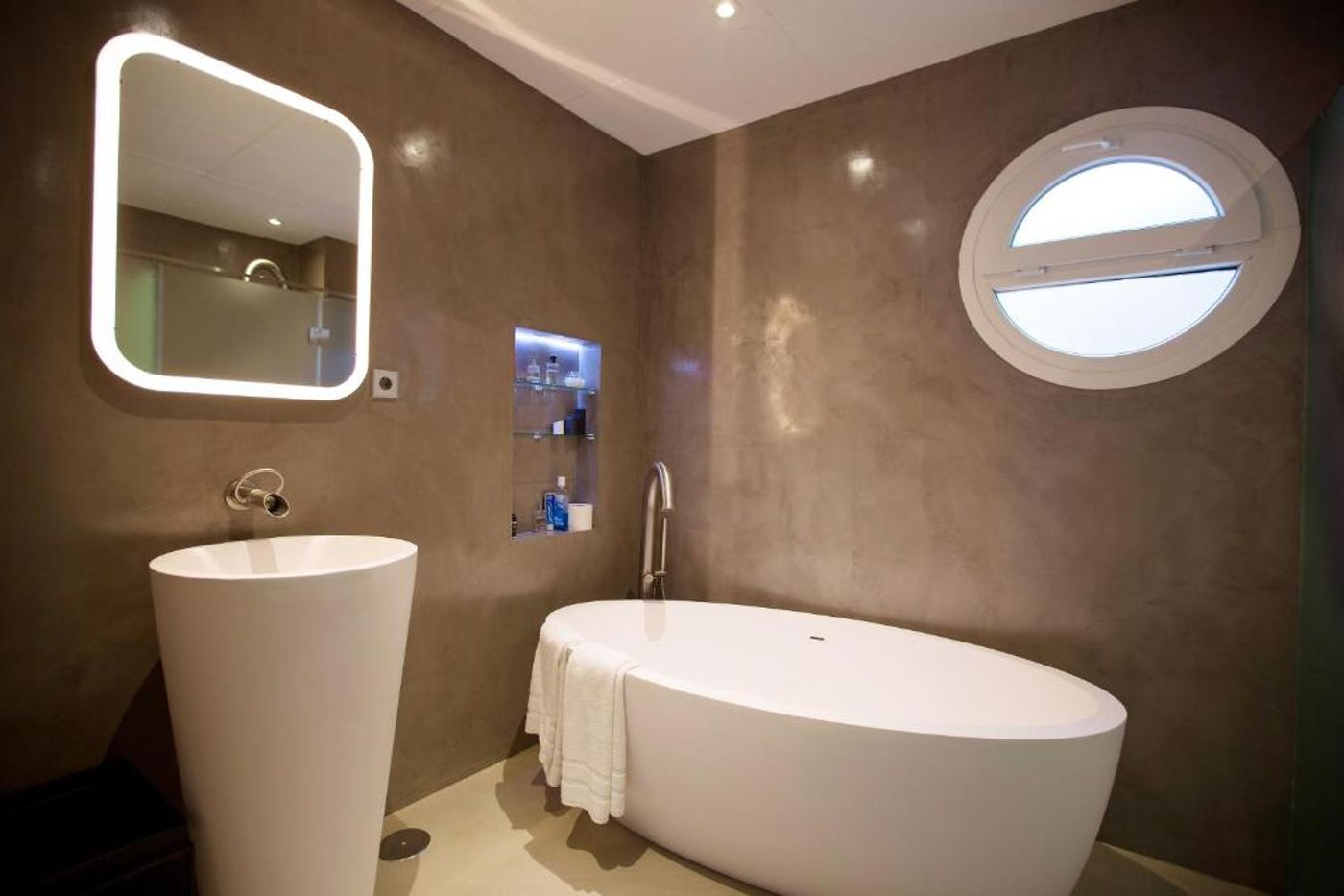 Marble-AMA-Andalucia-Room-40