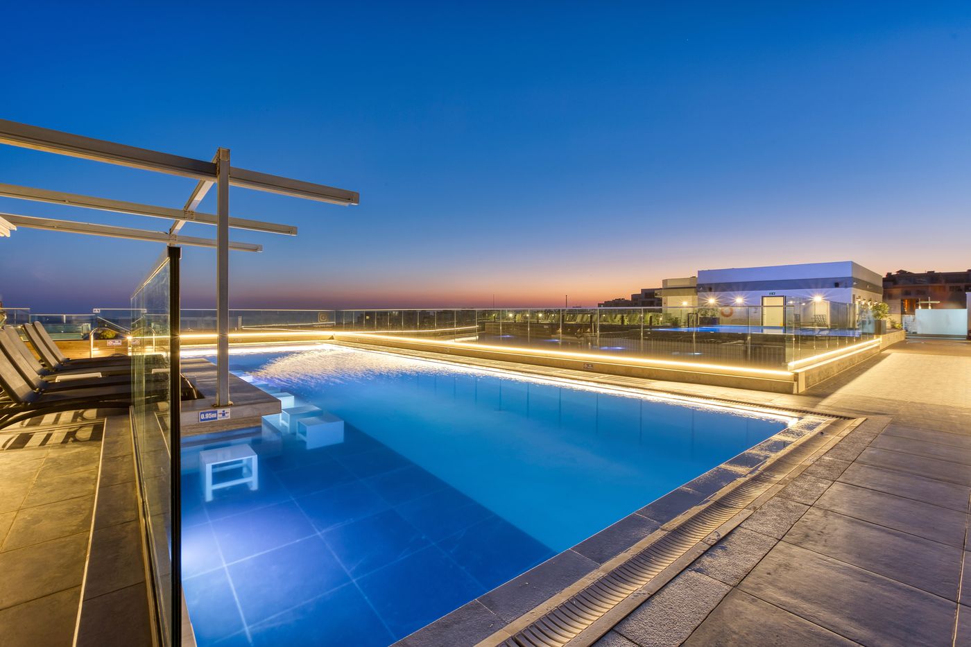 Solana-Hotel---Spa-Pool-11