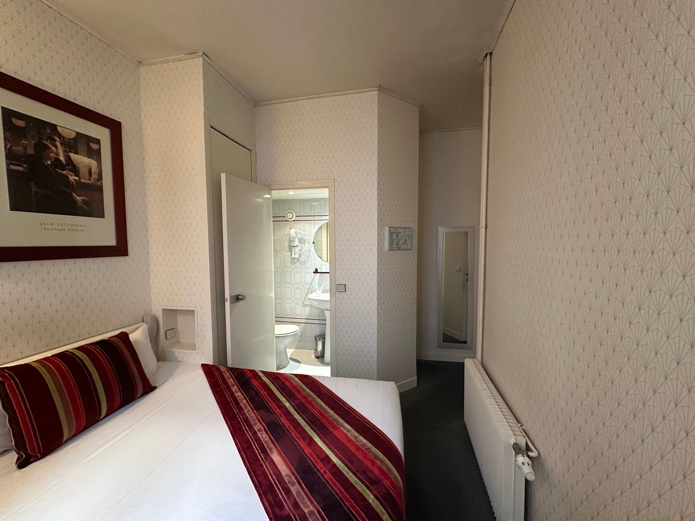 Hotel-Opera-Deauville-Room-17