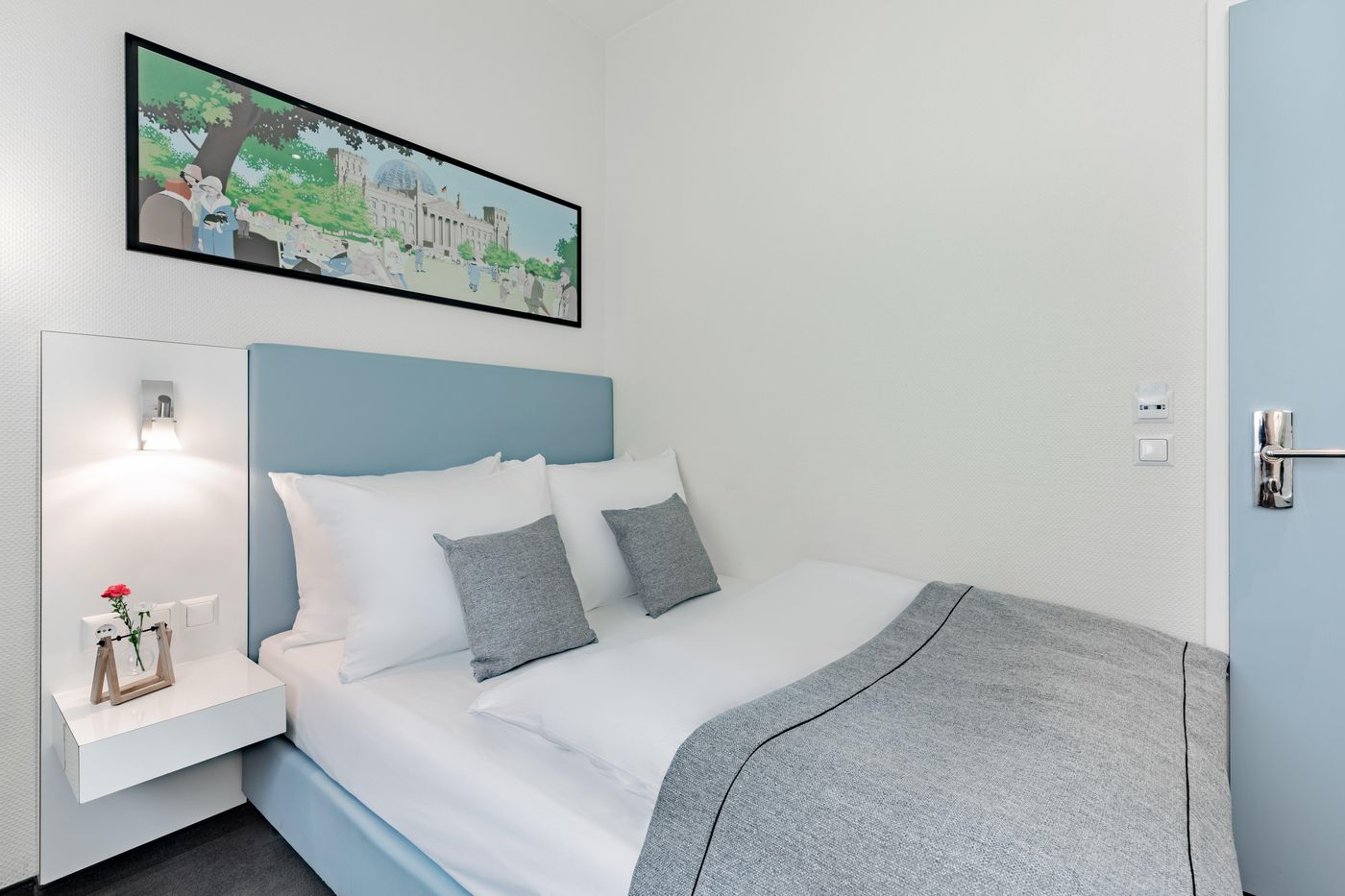 Select-Hotel-Berlin-Checkpoint-Charlie-Room-32