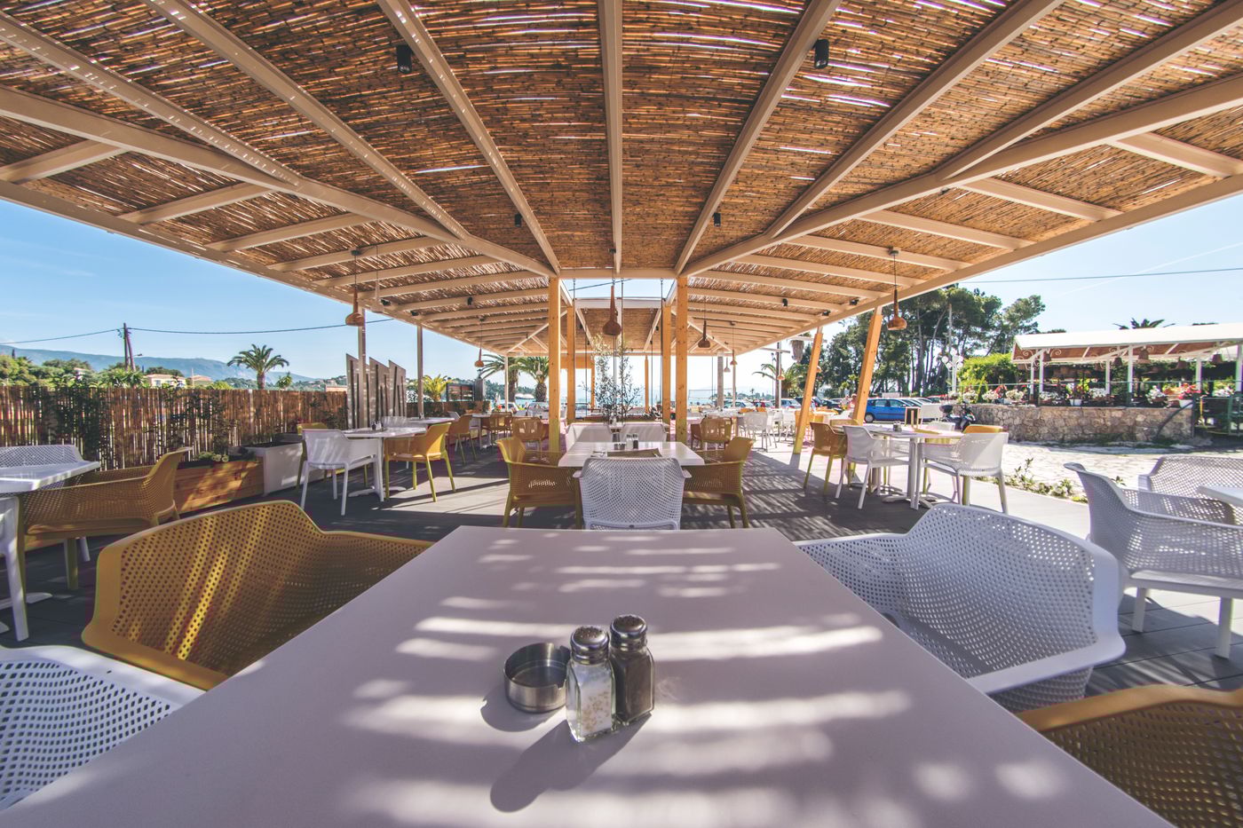 Iliada-Beach-Restaurant-16