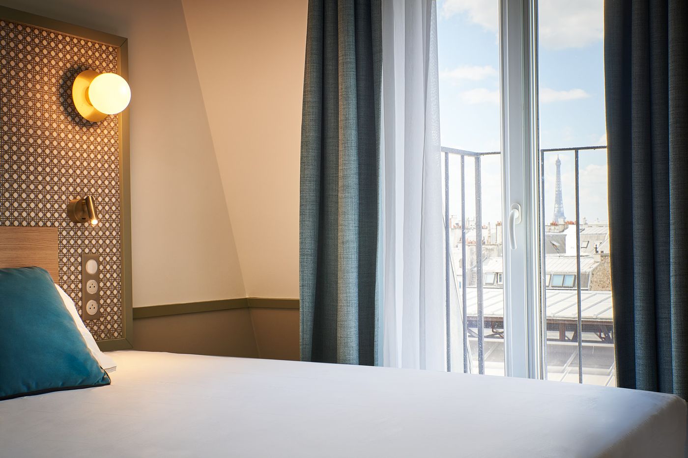 Hotel Cervantes by HappyCulture-France-PARIS-Room-10