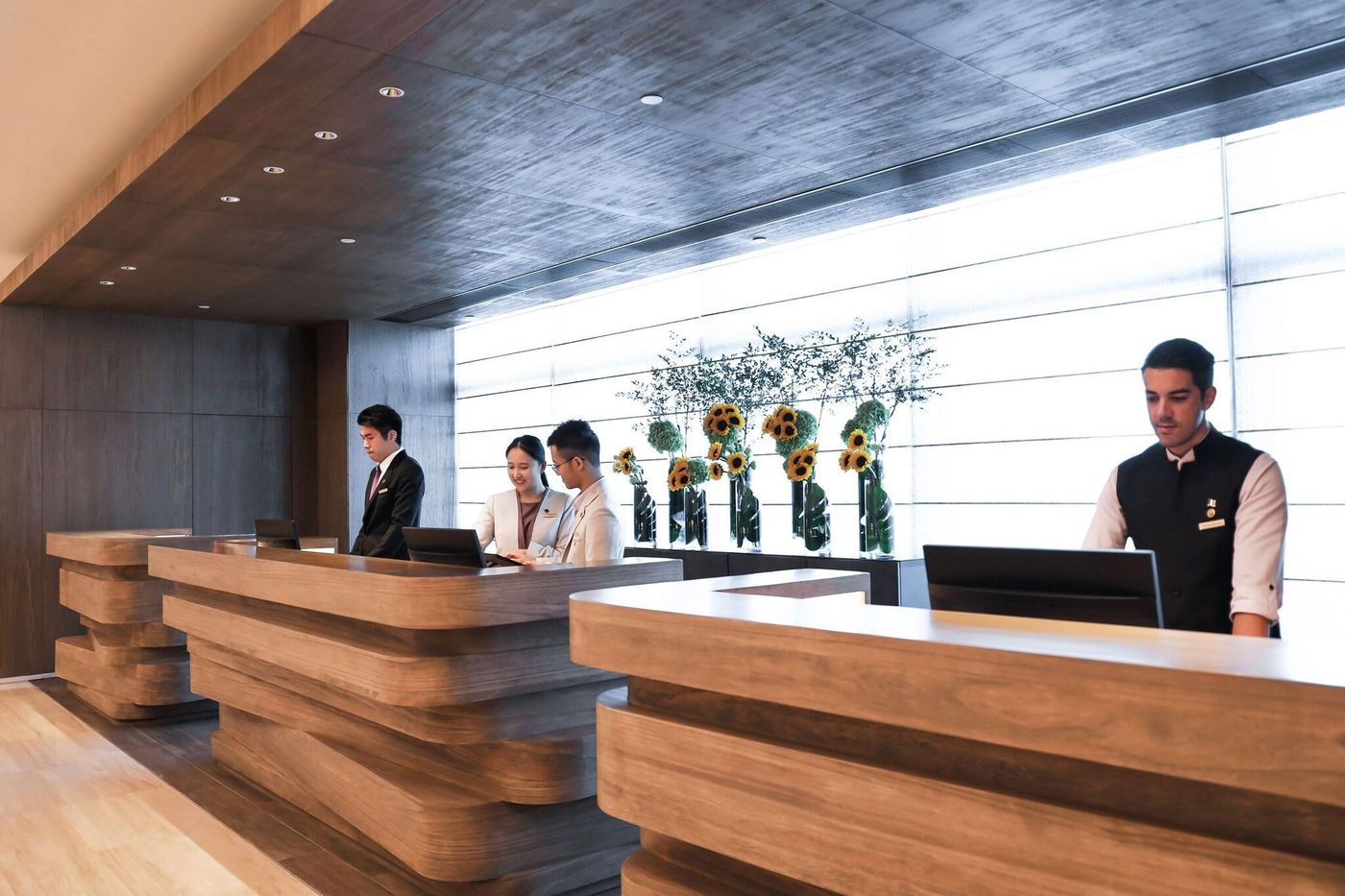 One-Eight-One-Hotel-Serviced-Residences-Lobby-15