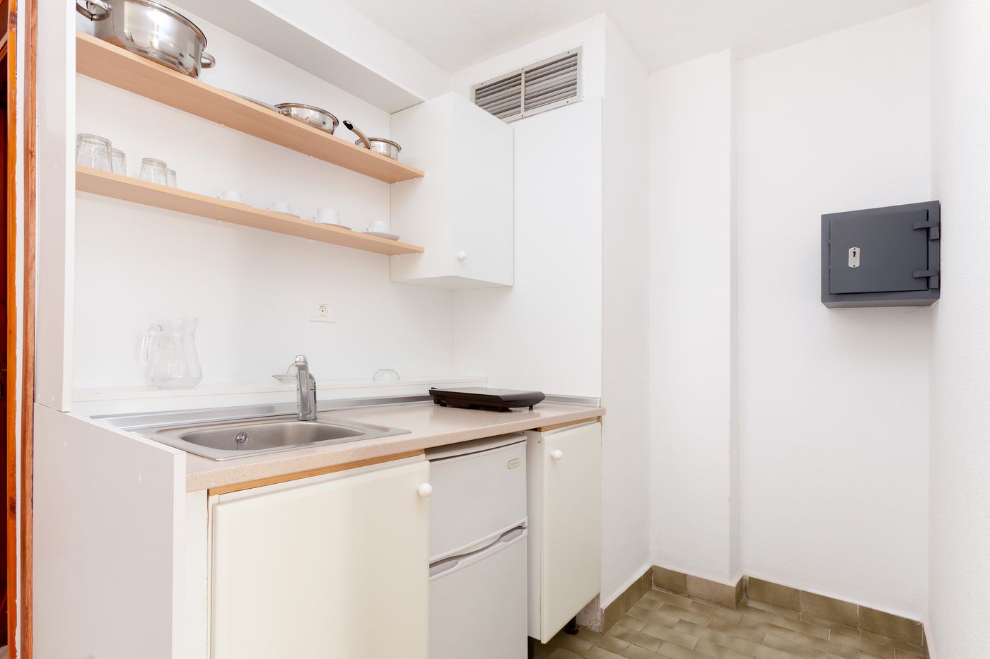 Panoramica-Garden-Room-24