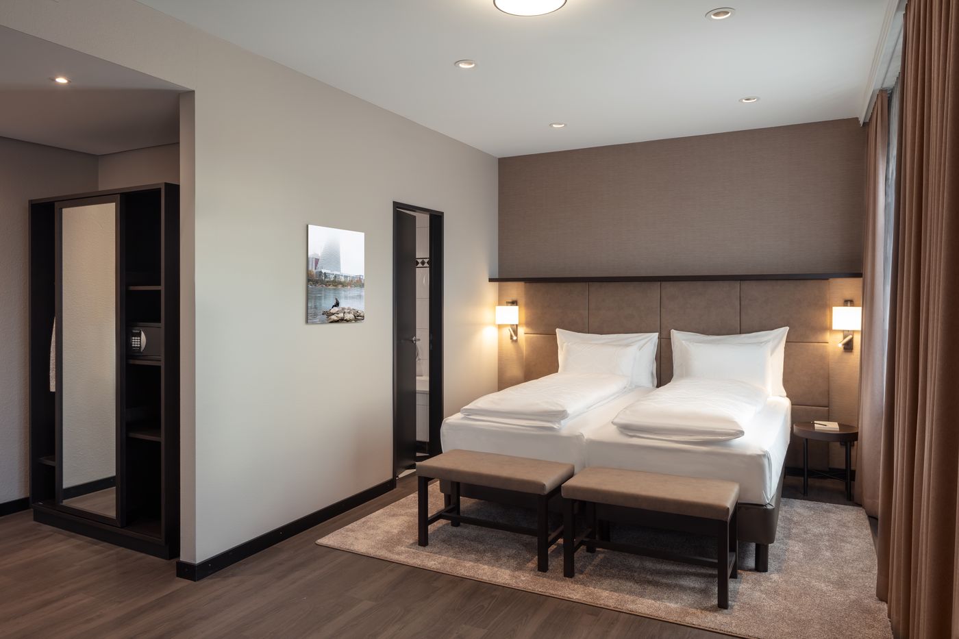 Hotel Victoria-Switzerland-Basel-Room-7